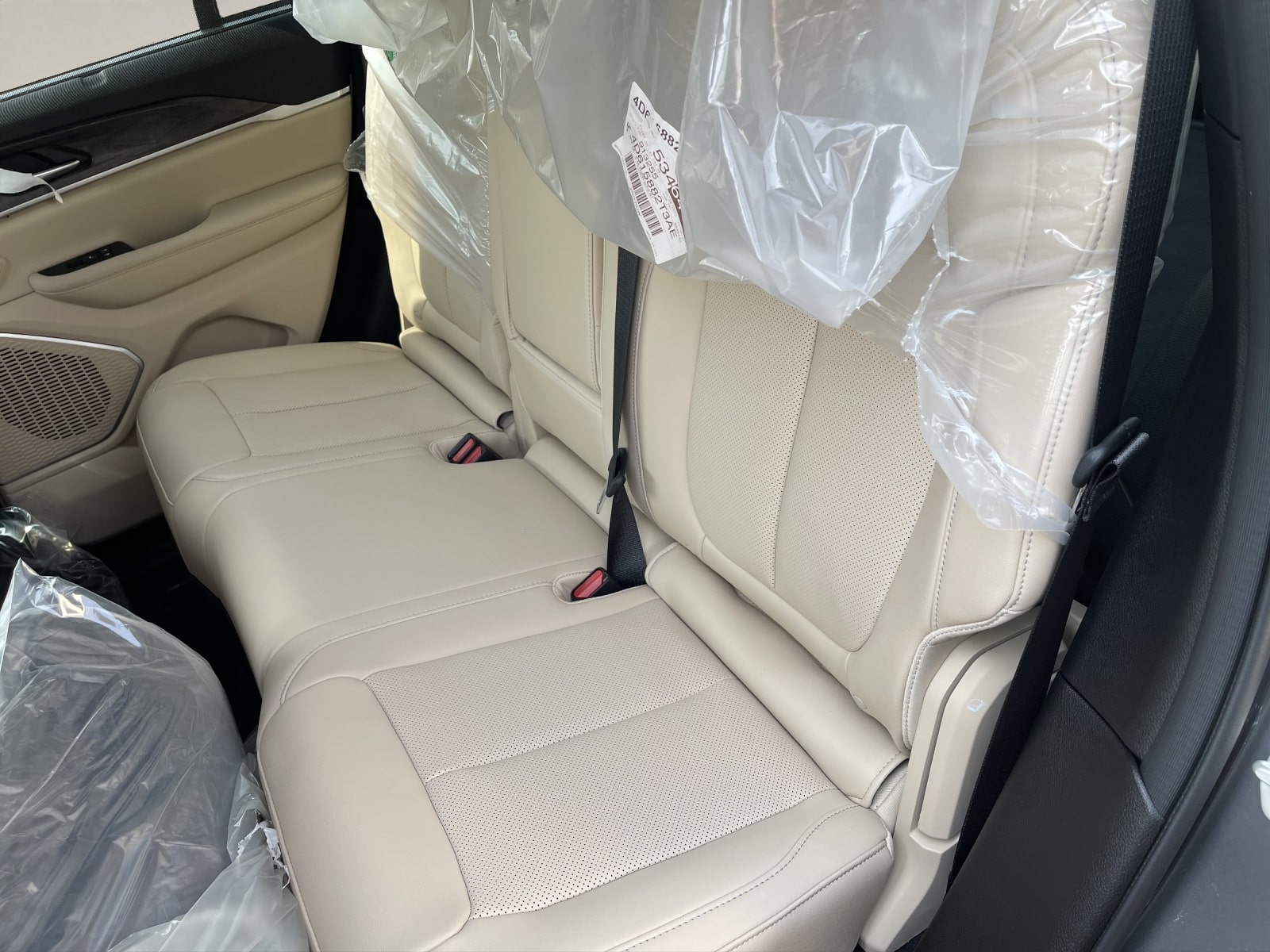 grand cherokee limited interior