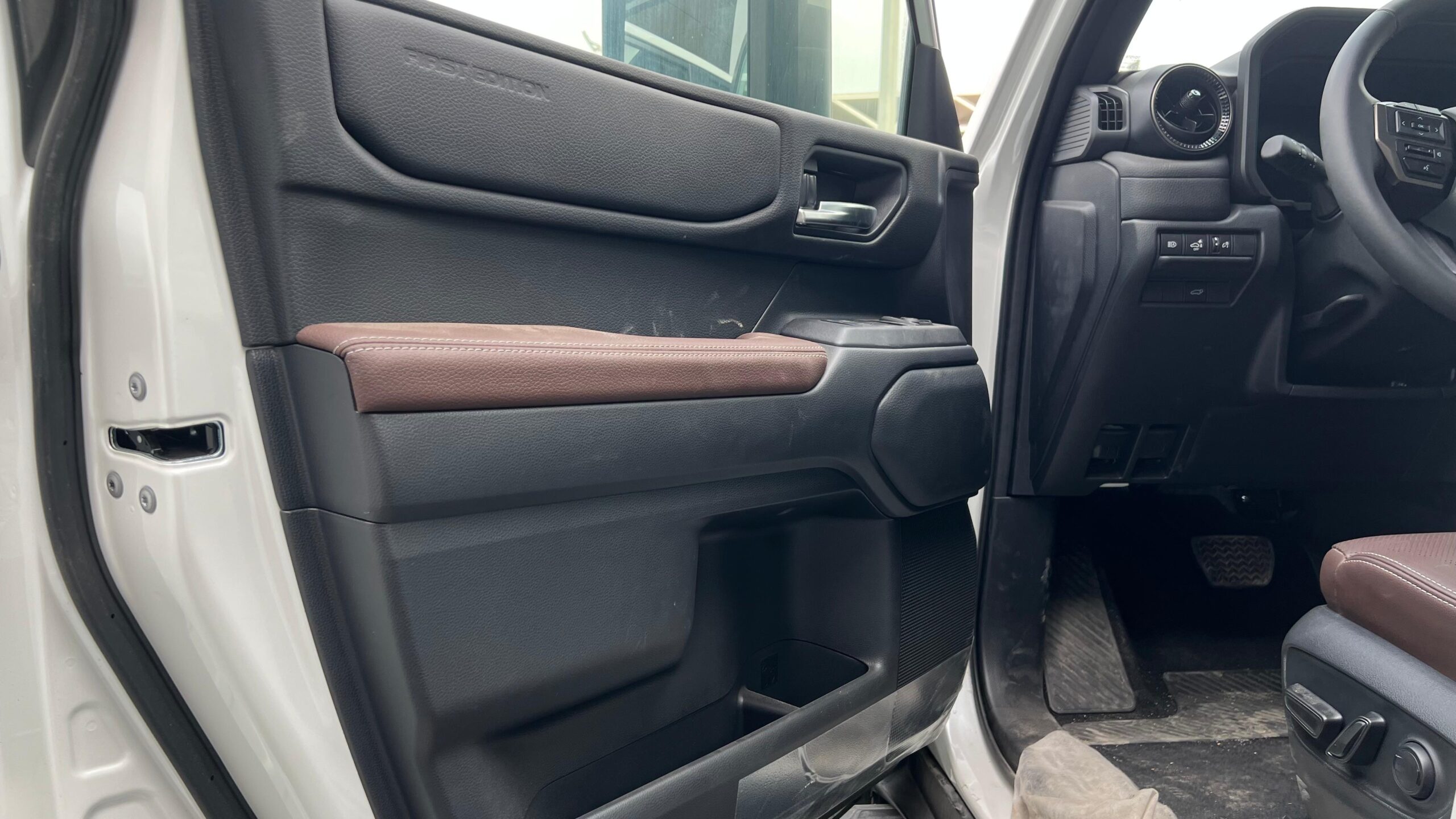 WhatsApp Image 2025-12-05 at 2.52.27 PM (1)